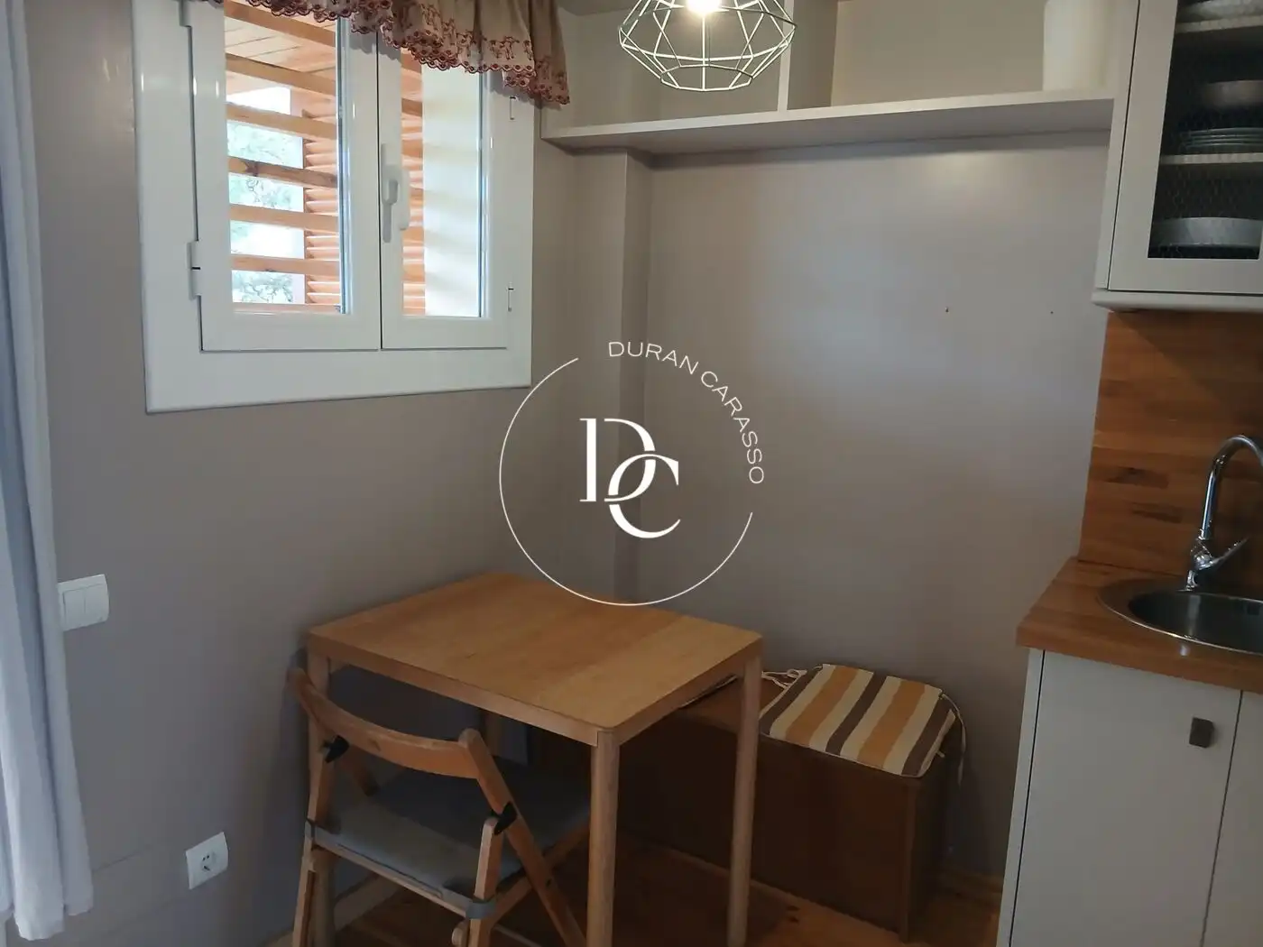 Esszimmer von Wohnung zum Verkauf in Alp mit Heizung, Privatgarten und Terrasse