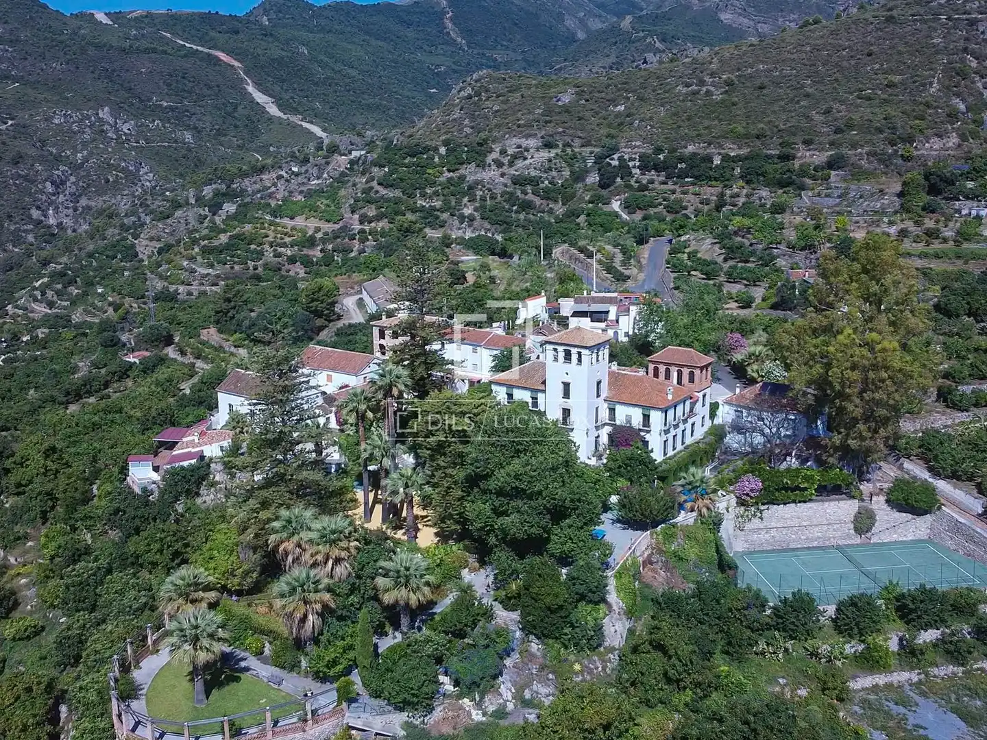 Vista exterior de Finca rústica en venta en Otívar con Aire acondicionado, Jardín privado y Terraza