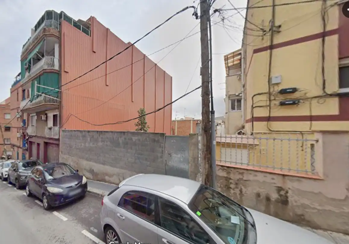 Terreno residencial en venta en de Florència 22, imagen 3