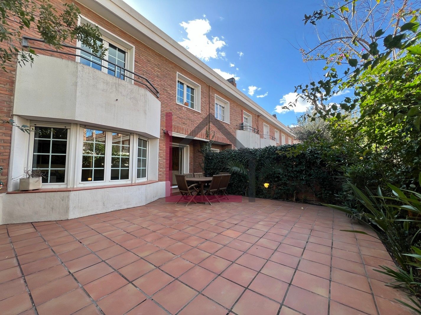 Single-family semi-detached for sale in Ronda del Canigó, 10, La Mallola