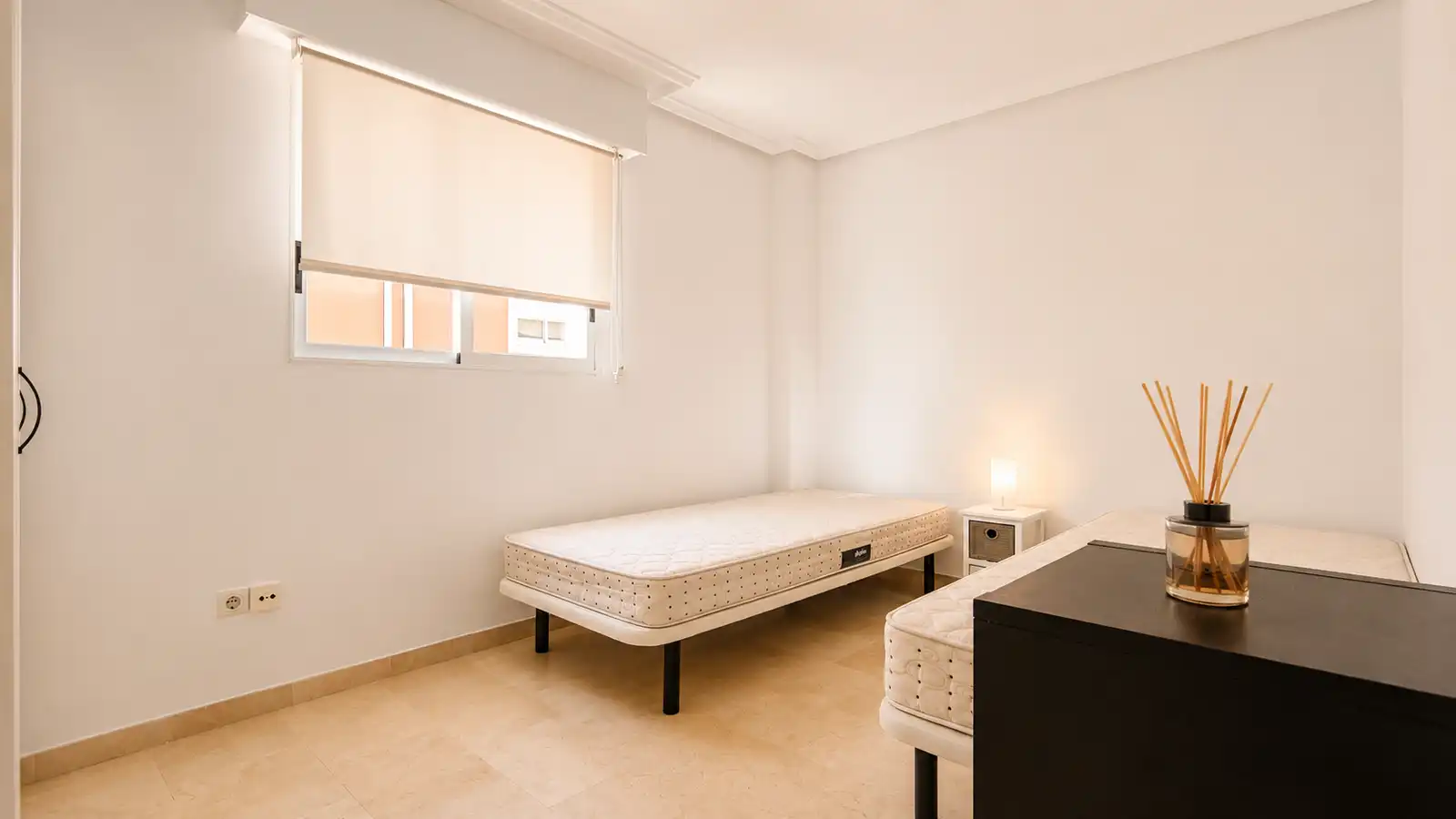 Dormitori de Casa o xalet en venda en Elche / Elx amb Aire condicionat, Calefacció i Jardí privat