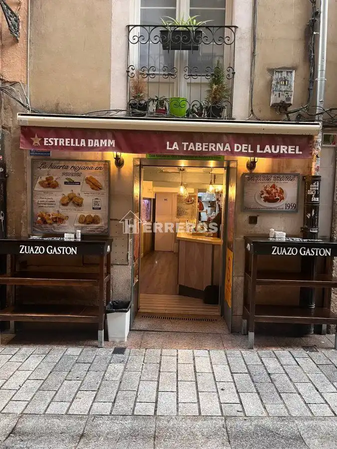 Locale commerciale in cessione a laurel