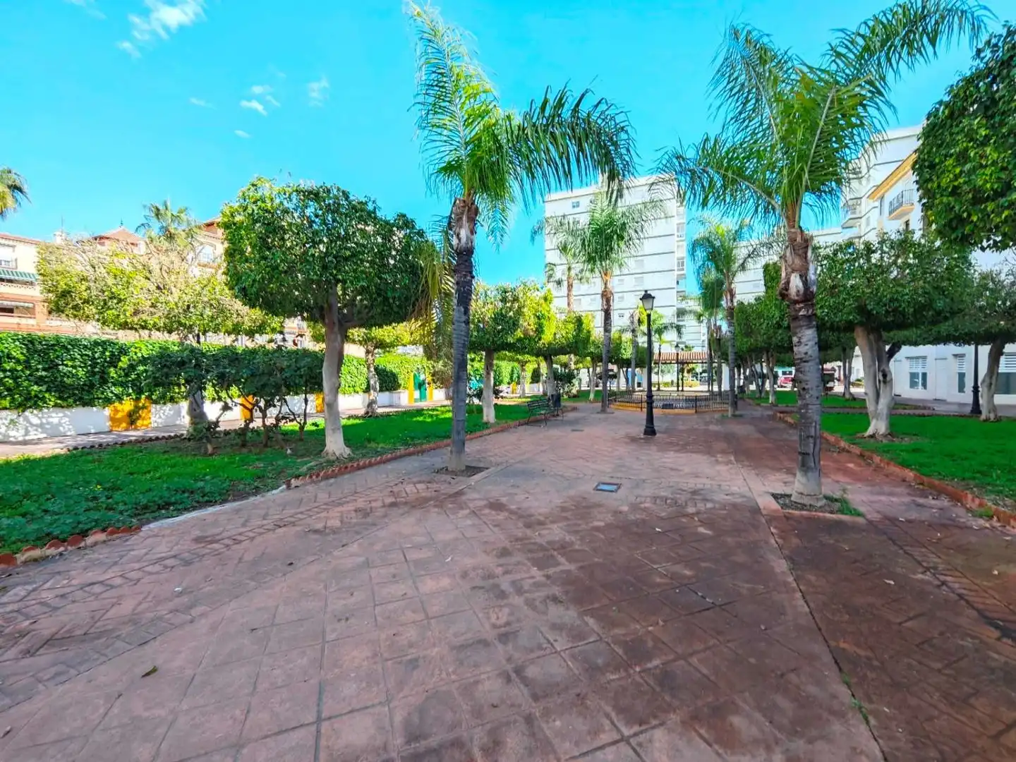 Vista exterior de Casa o chalet en venta en Vélez-Málaga con Aire acondicionado, Terraza y Trastero