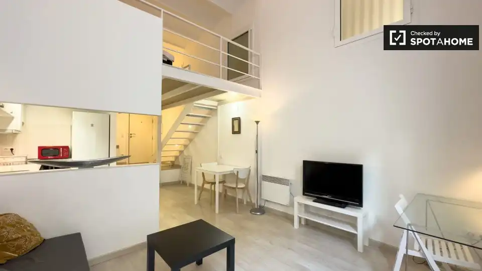Appartamento con terrazza in affitto a Sant Martí, imagen 18