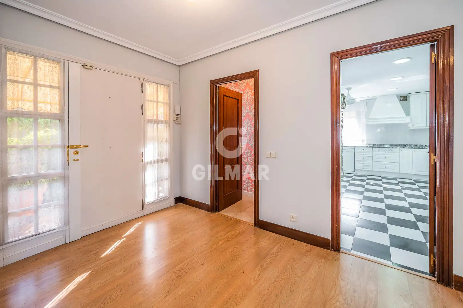 Casa adosada en venda en Madrid amb Calefacció, Jardí privat i Piscina