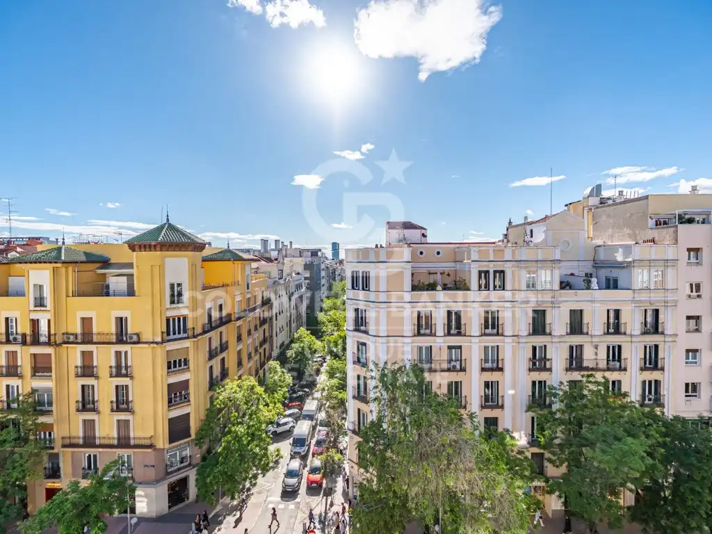 Vista exterior de Piso en venta en Madrid con Terraza