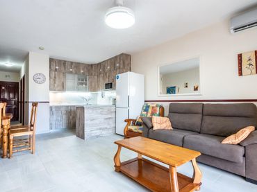 Piso con balcón en venta en ERNESTO SARTI