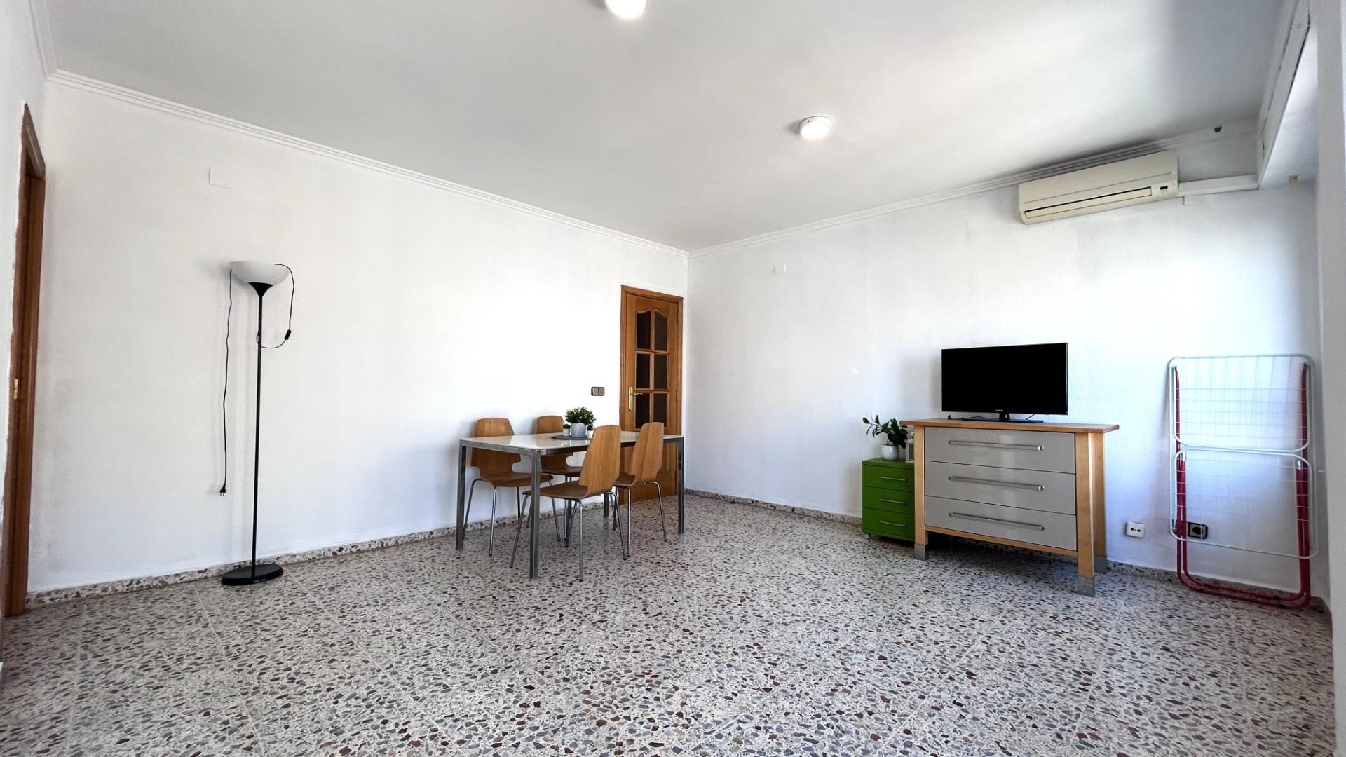 Apartment to rent in Calle COLON, Moncada