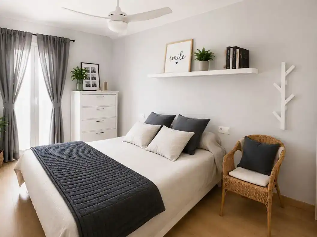 Dormitori de Pis en venda en  Murcia Capital amb Aire condicionat i Balcó