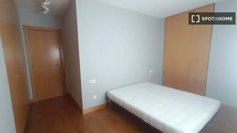 Room in Rochapea