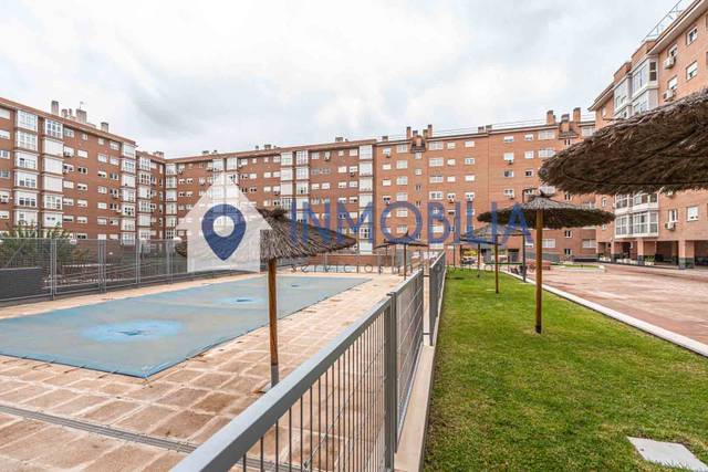 Piso en Venta en Calle de Frómista en Las Tablas