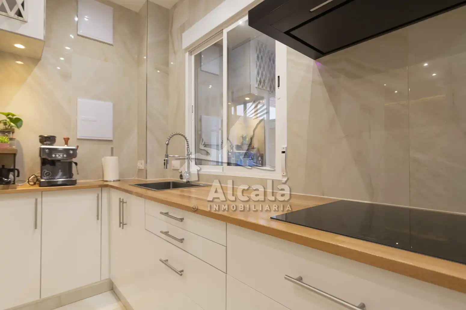 Cocina de Piso en venta en Azuqueca de Henares con Aire acondicionado, Jardín privado y Domótica