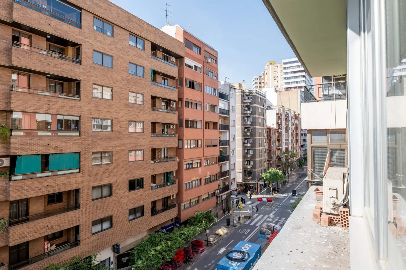 Vista exterior de Oficina de lloguer en Zaragoza amb Aire condicionat