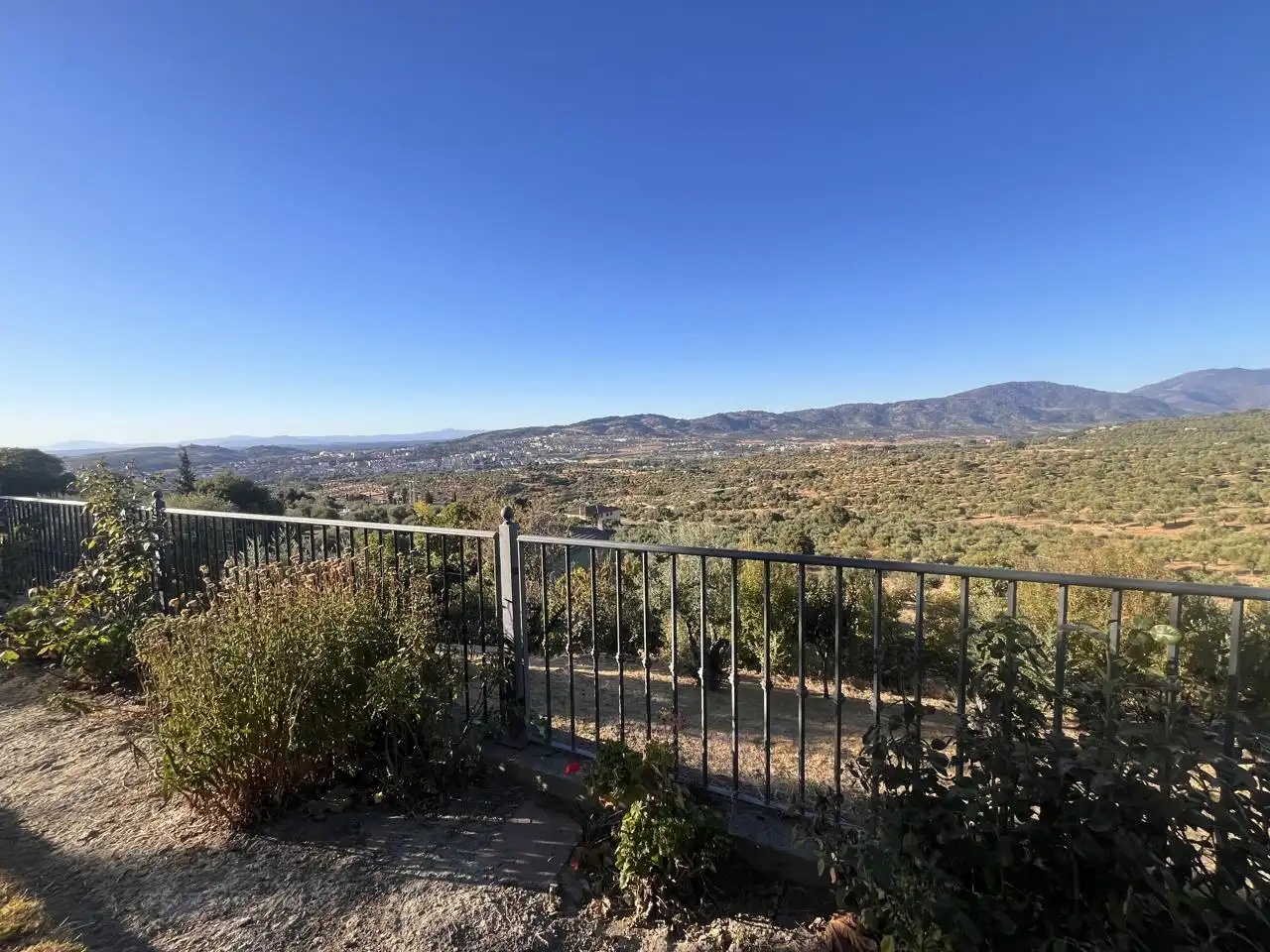 Houses for sale in Zona Sur - Av. de España - San Miguel