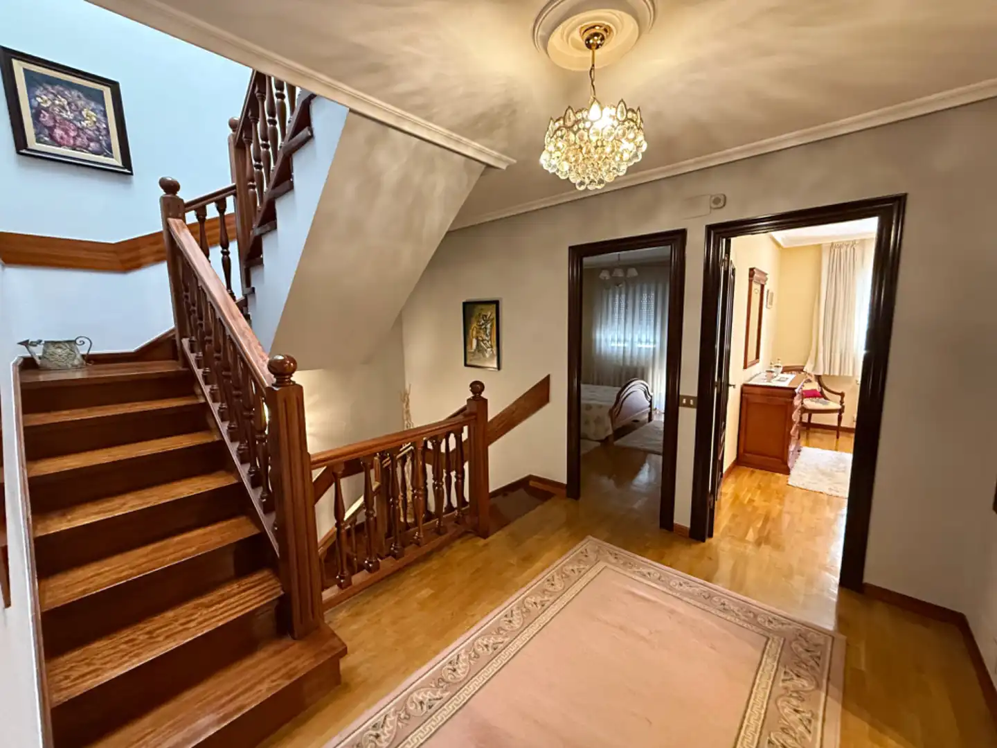 Casa adosada en venta en Oviedo  con Calefacción, Jardín privado y Parquet