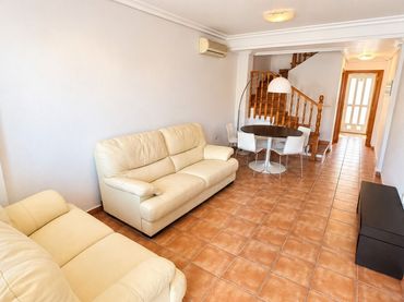 Casa a schiera con piscina in affitto a C. Aire