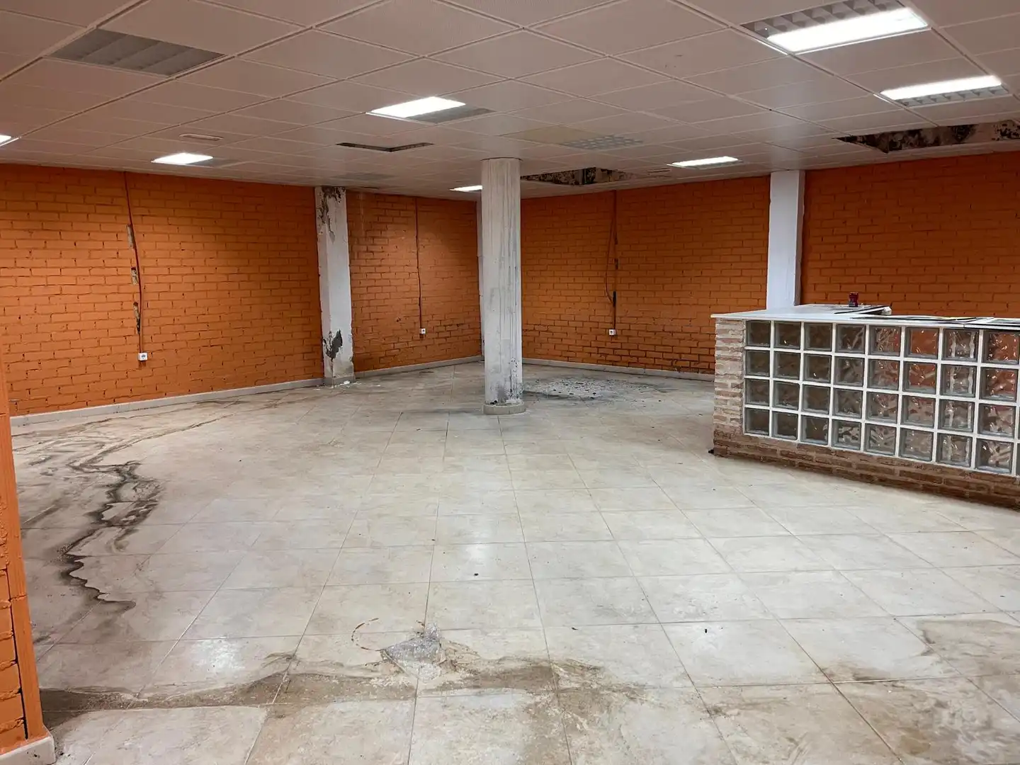 Wohnung zum Verkauf in Los Navalmorales mit Klimaanlage und Heizung