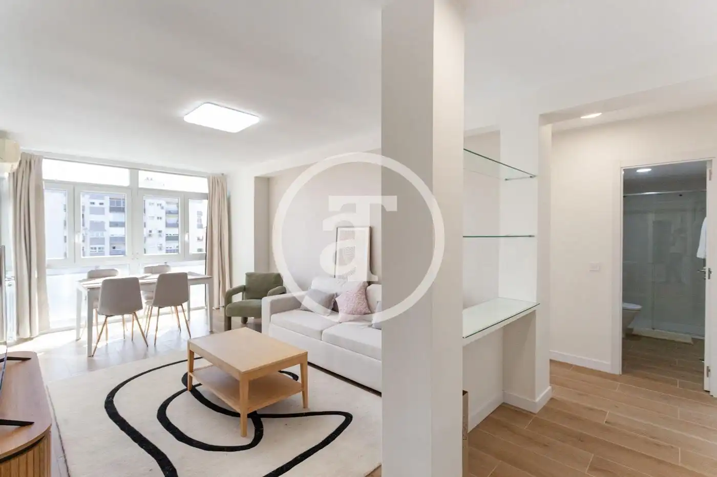Living room of Flat for rent in Madrid  with Heating, Furnished and Oven