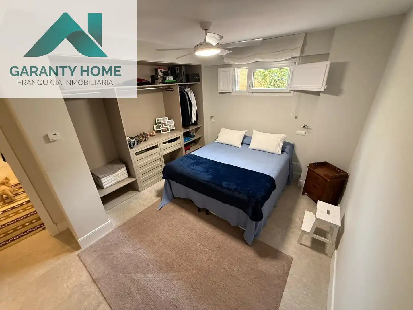 Habitación de Casa adosada en venta en Layos con Aire acondicionado, Calefacción y Jardín privado