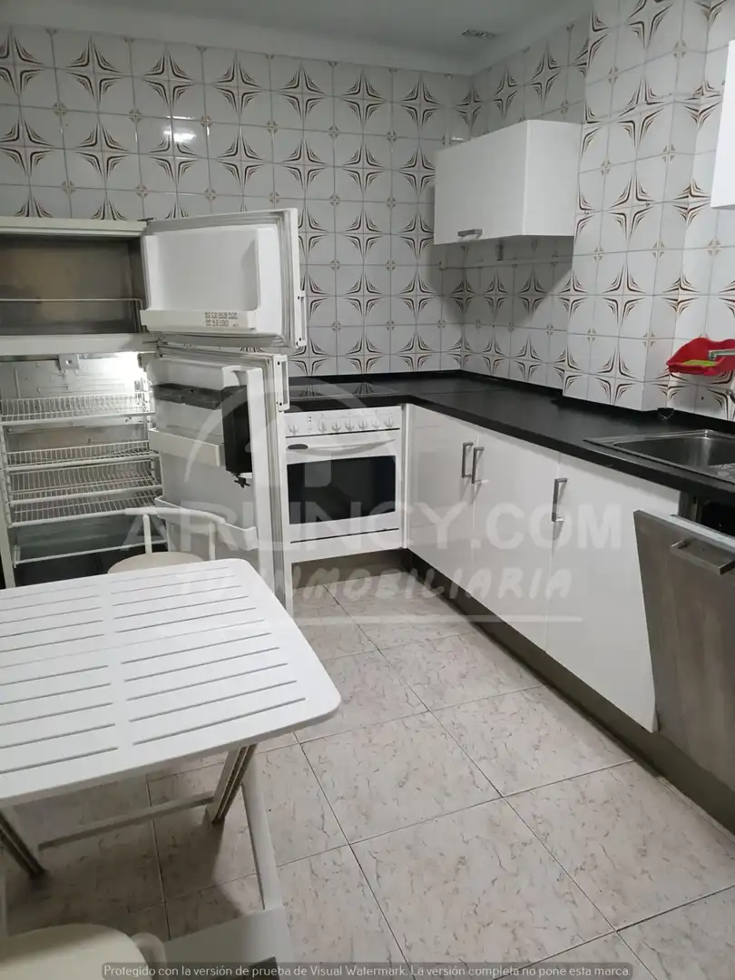 Cuina de Pis de lloguer en Alcalá de Guadaira amb Terrassa, Traster i Moblat