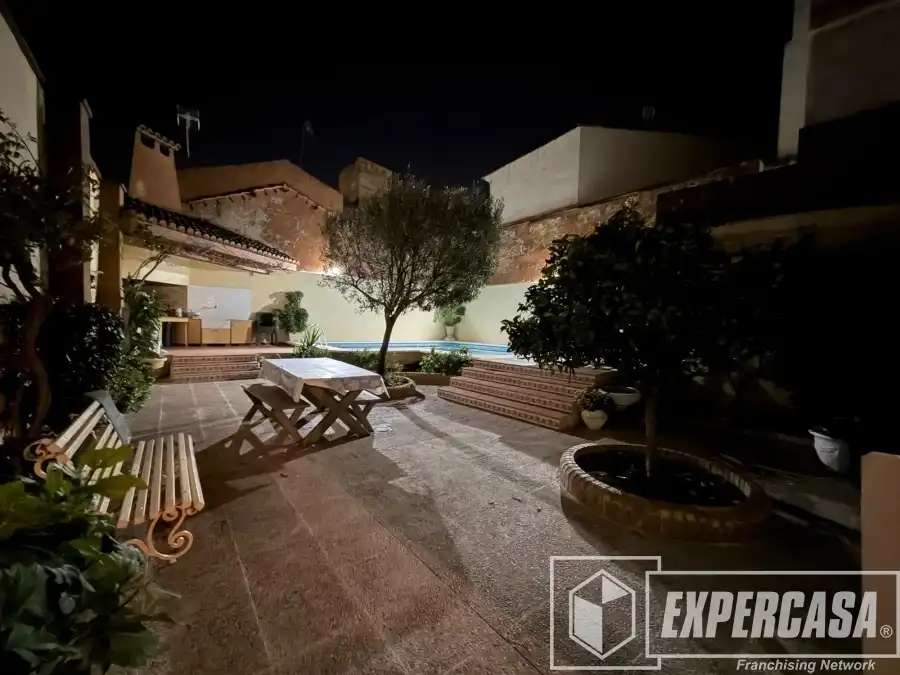Terrassa de Casa o xalet en venda en Alaquàs amb Aire condicionat, Terrassa i Piscina