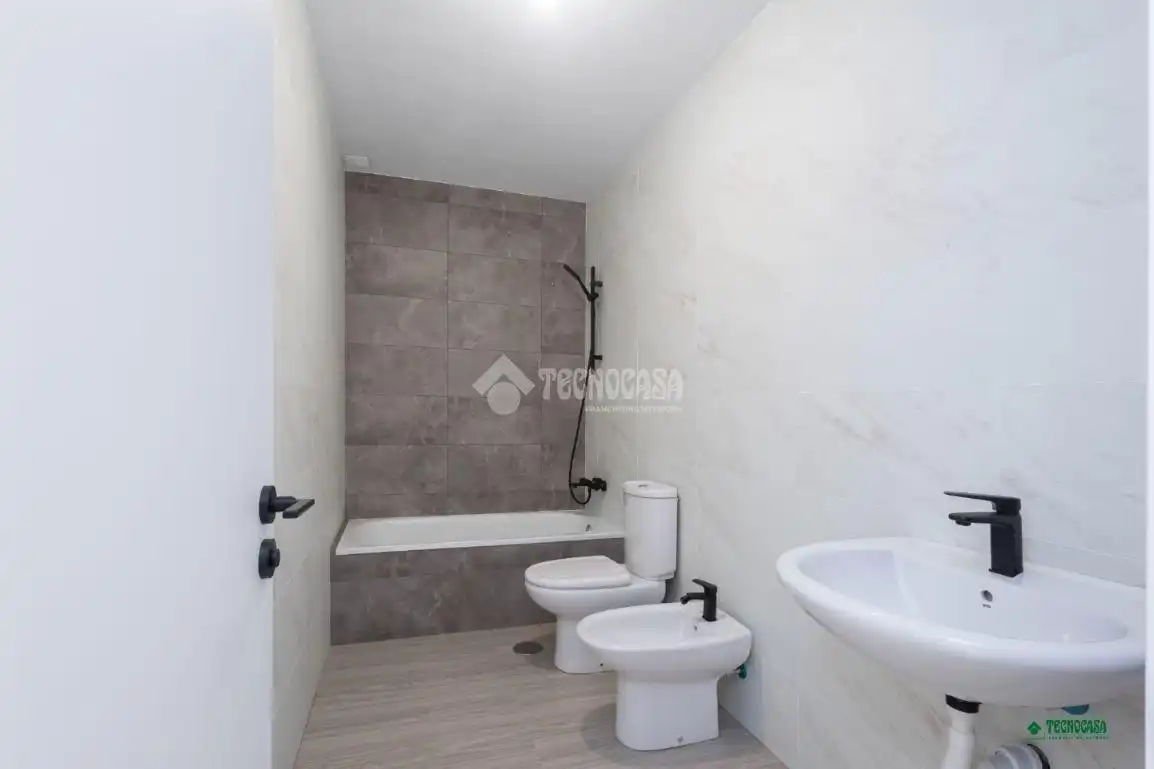 Bany de Casa adosada en venda en Almería