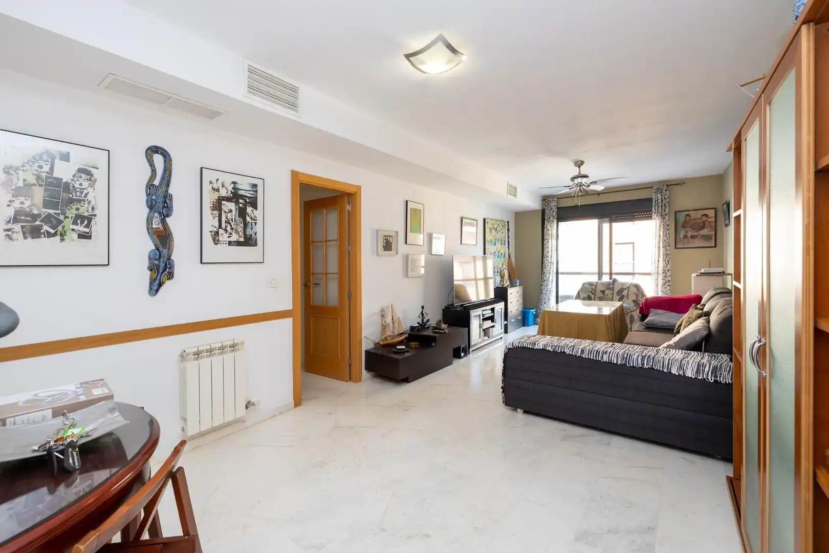 Sala de estar de Piso en venta en Granada con Calefacción, Terraza y Trastero