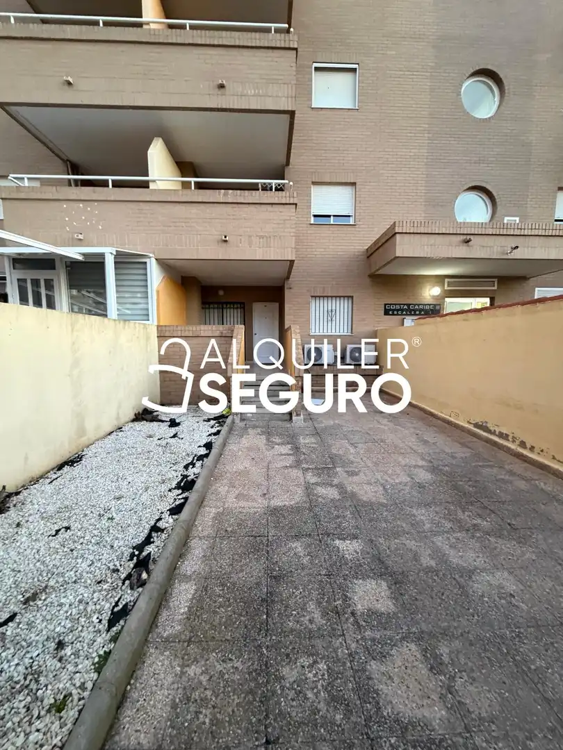 Exterior view of Flat for rent in Oropesa del Mar / Orpesa  with Air Conditioner, Heating and Swimming Pool