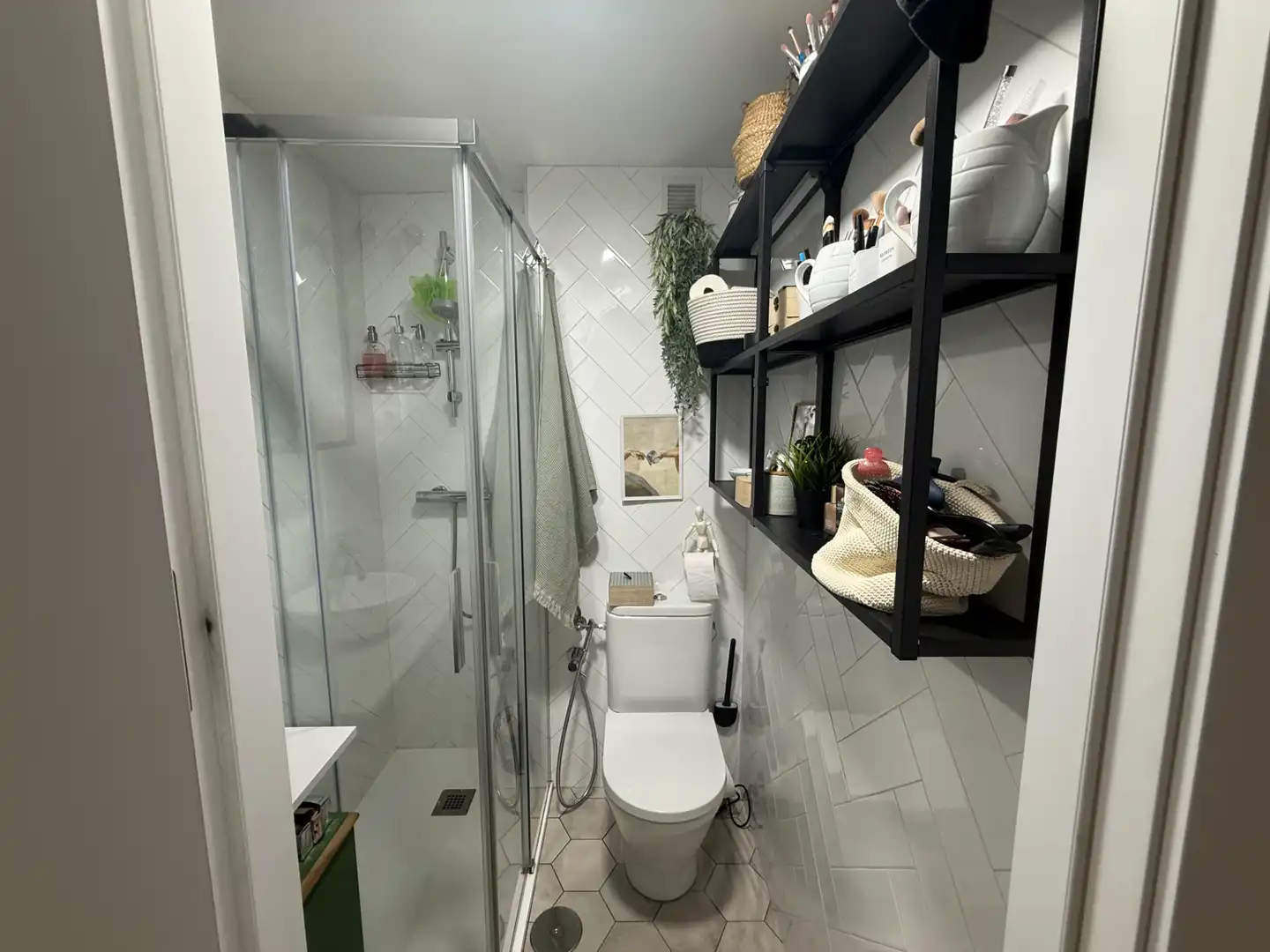 Badezimmer von Wohnung zum Verkauf in León Capital  mit Heizung, Parkett und Möbliert