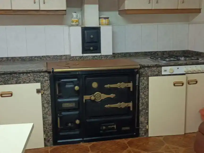 Cuina de Finca rústica en venda en Tineo
