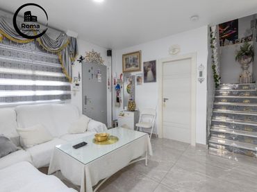 Casa amb piscina en venda a Láchar