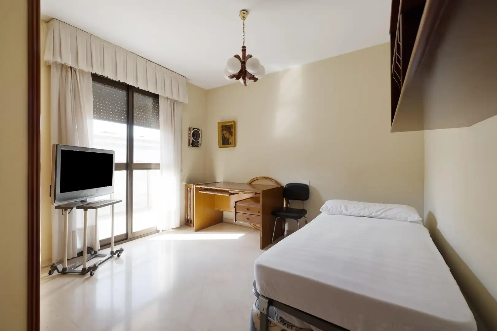 Bedroom of Flat for sale in Sevilla  with Air Conditioner, Heating and Terrace