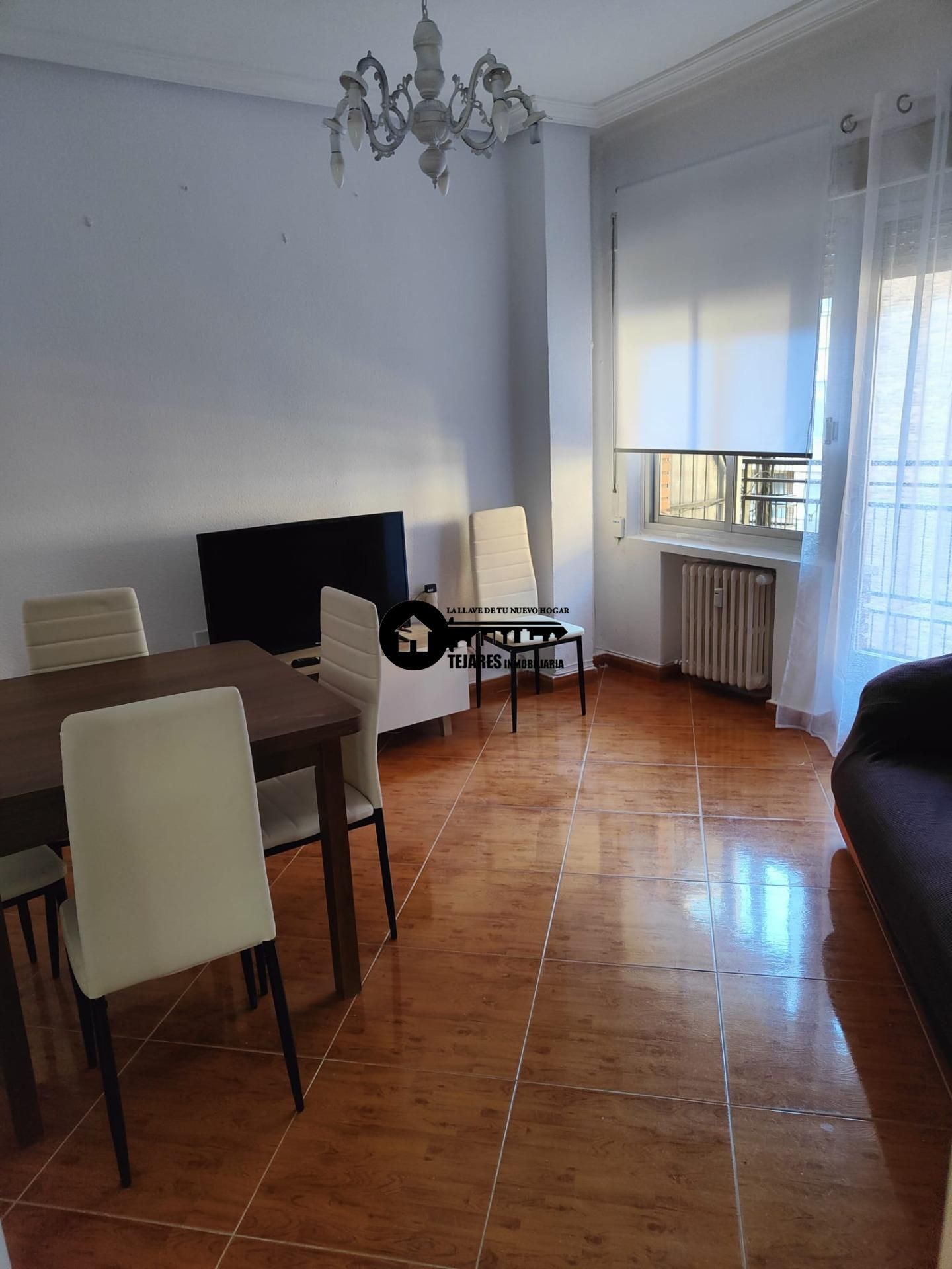 Habitación de Piso de alquiler en  Albacete Capital con Amueblado y Balcón