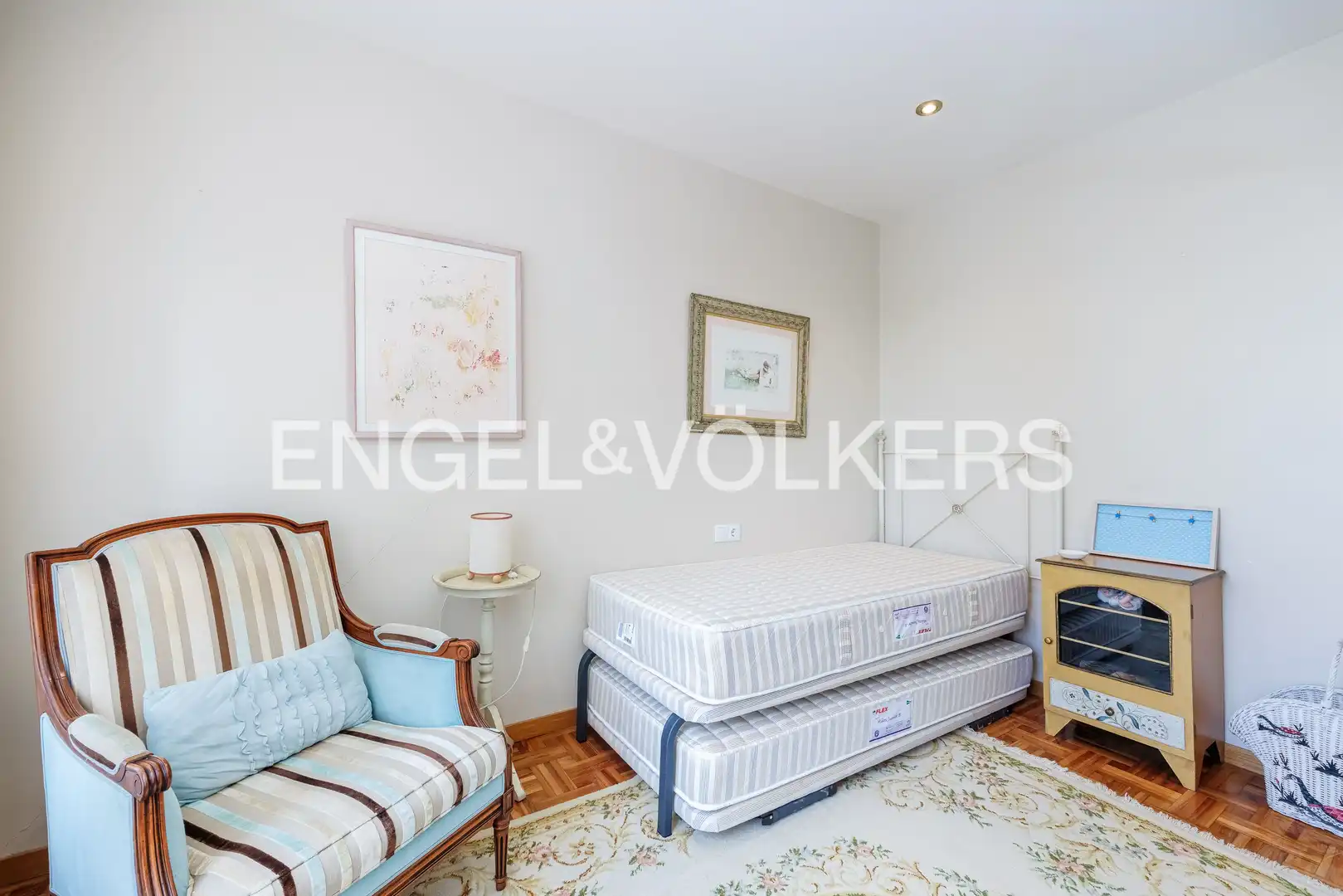 Bedroom of Apartments for rent in Vigo   with Heating, Private garden and Terrace