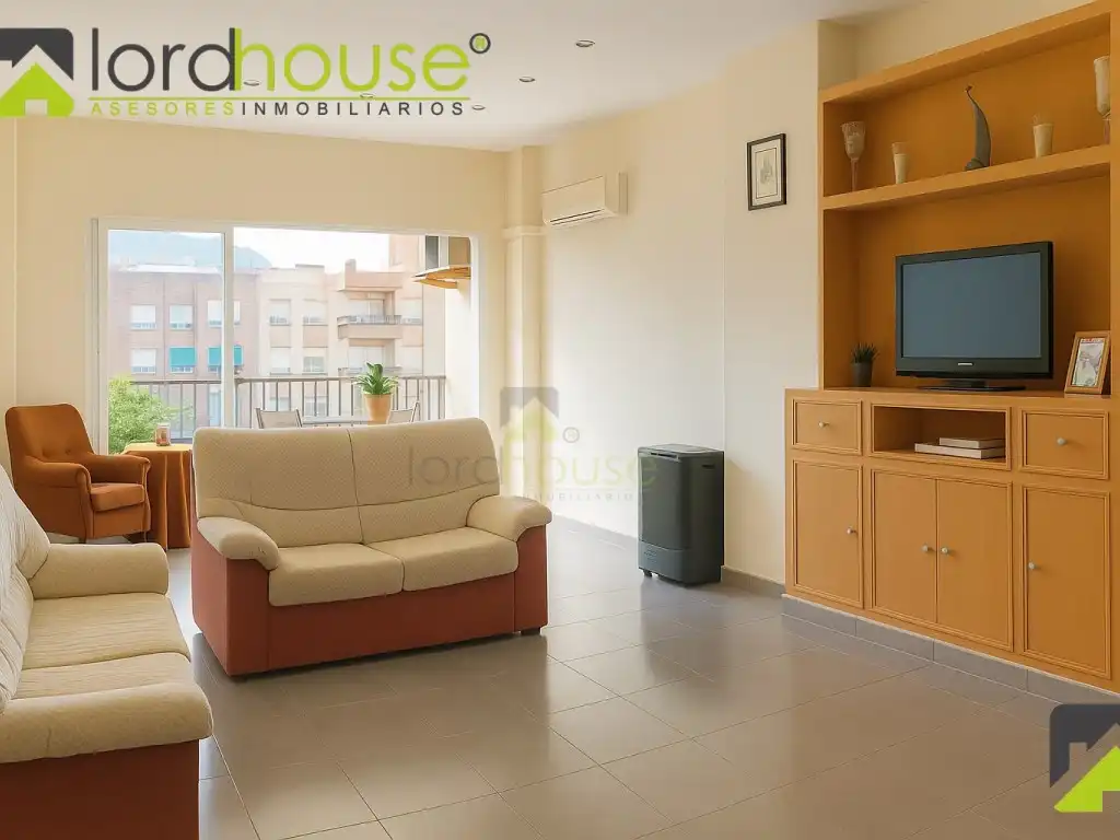Piso con ascensor en venta en Calle Jeronimo Santa Fe, imagen 2