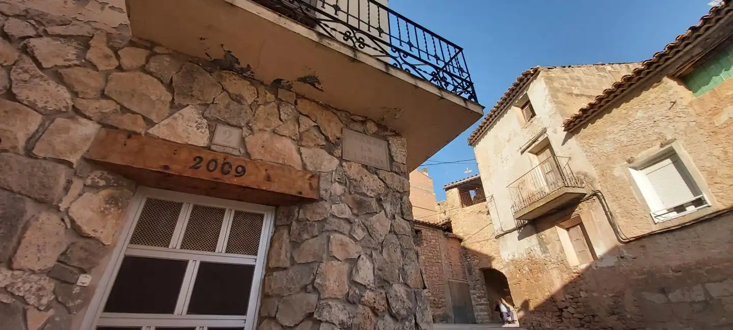 Vista exterior de Residencial en venta en El Cogul, Lleida