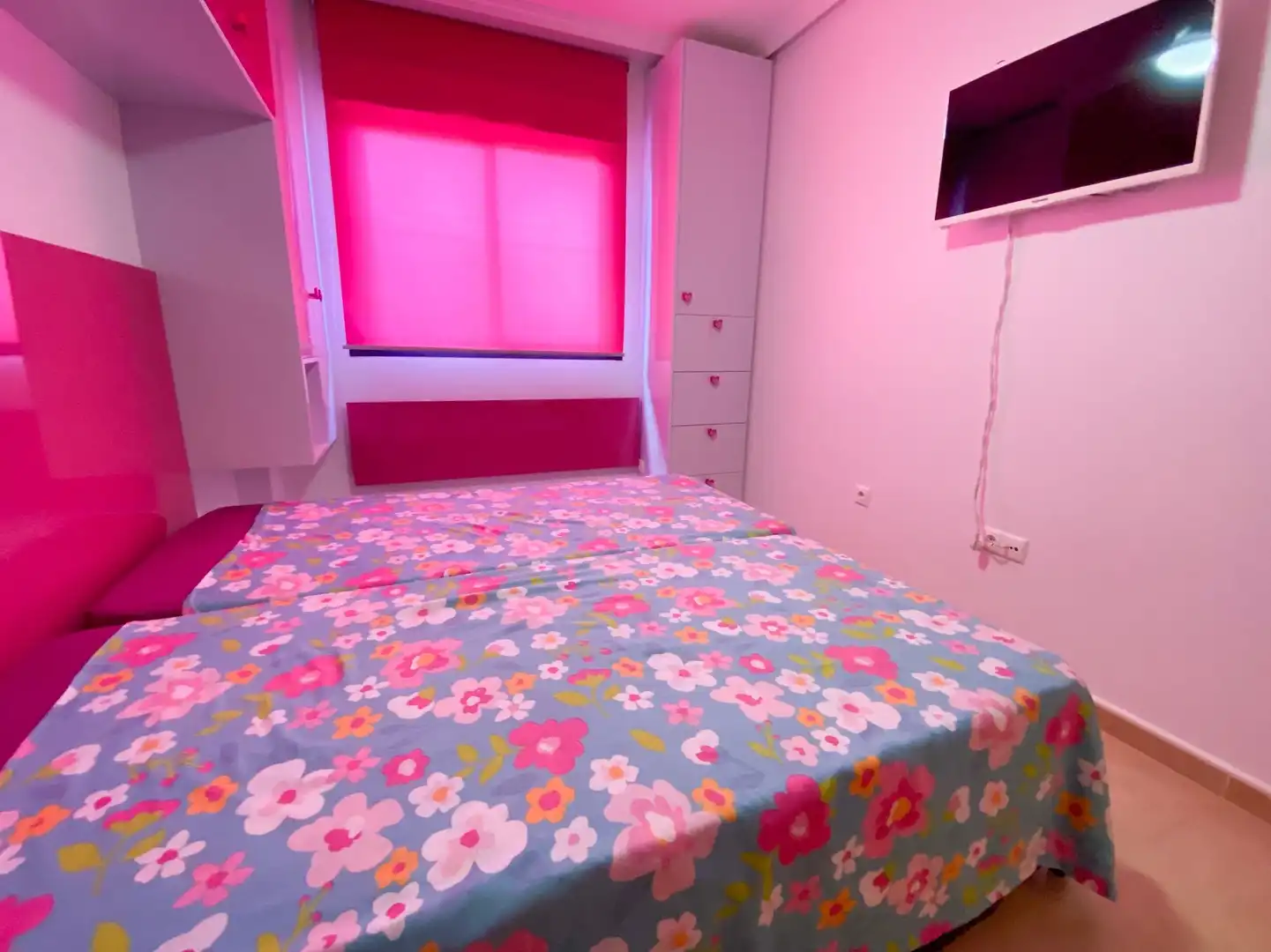 Habitación de Apartamento de alquiler en Orihuela con Aire acondicionado, Calefacción y Terraza