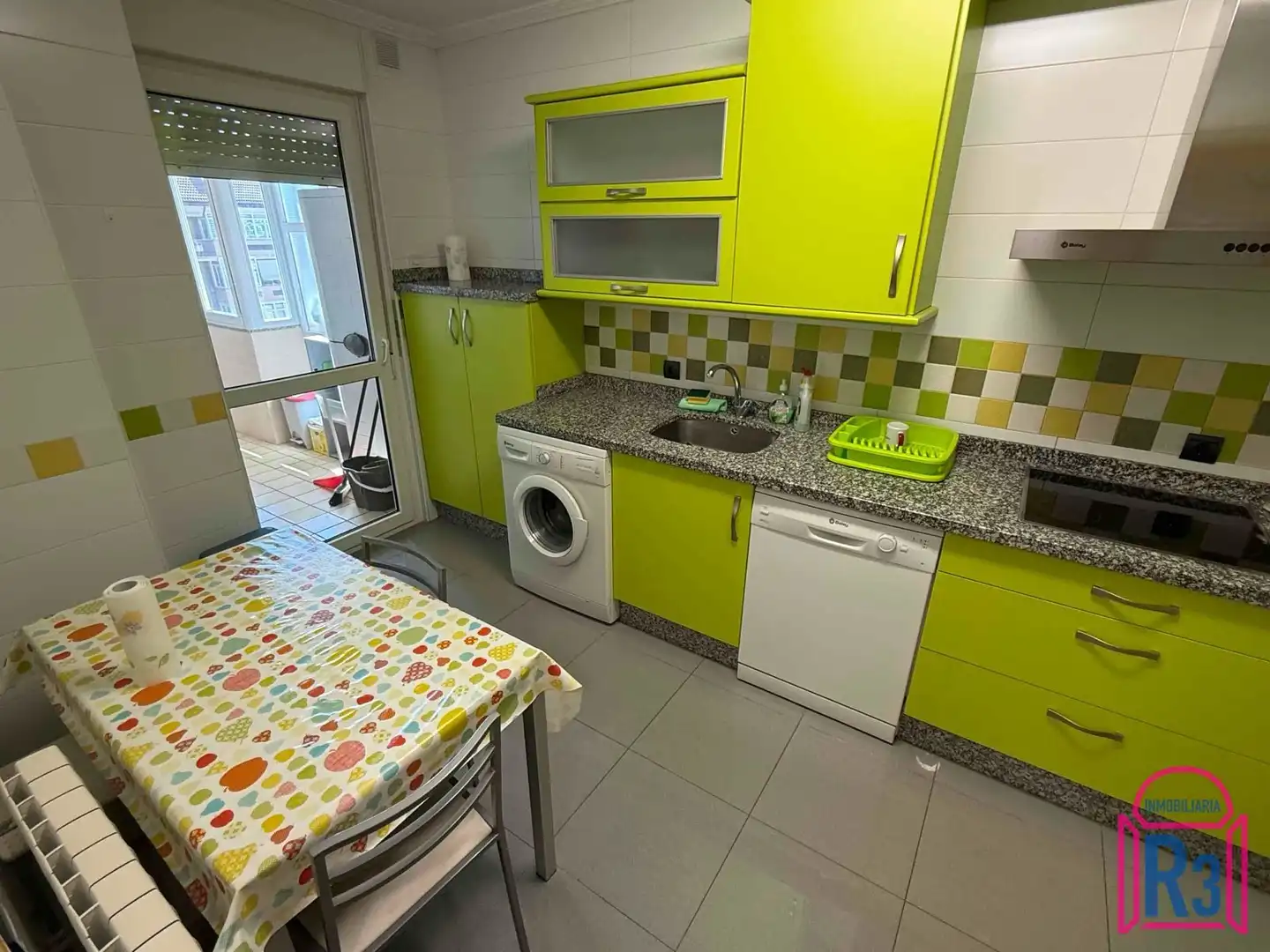 Cocina de Piso de alquiler en León Capital  con Calefacción, Terraza y Amueblado