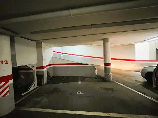 Einzelparkplatz mit Aufzug zum Verkauf in Carrer de Gorina 4