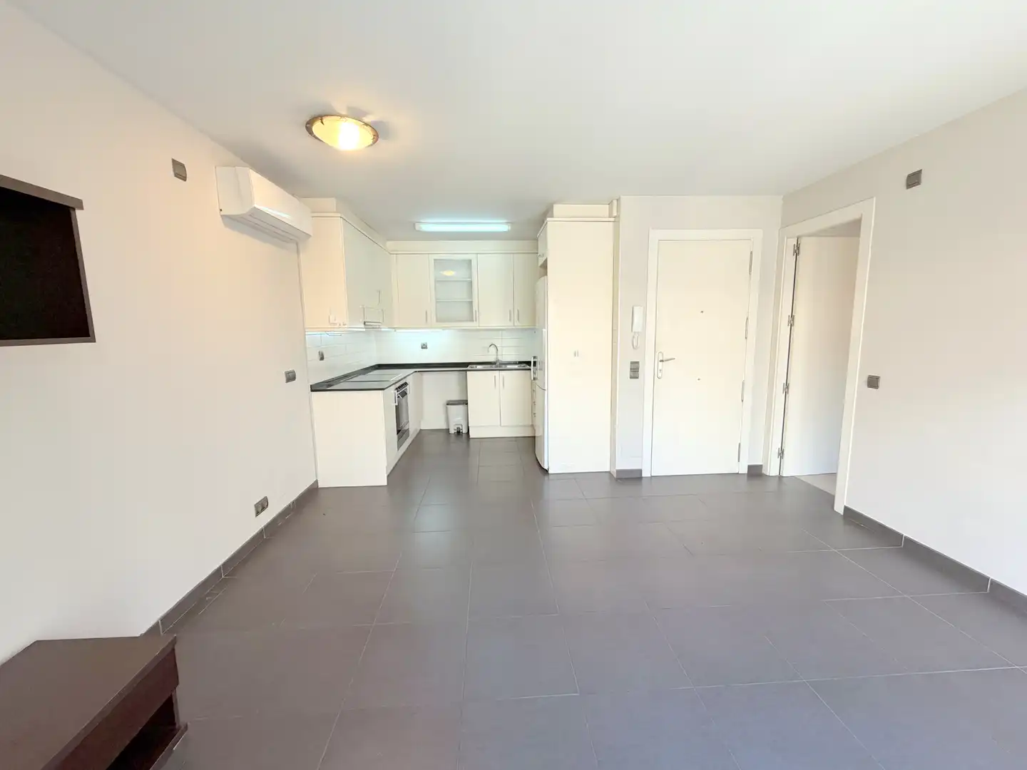 Flat for rent in Carrer de l'Hospital, 19, Centre