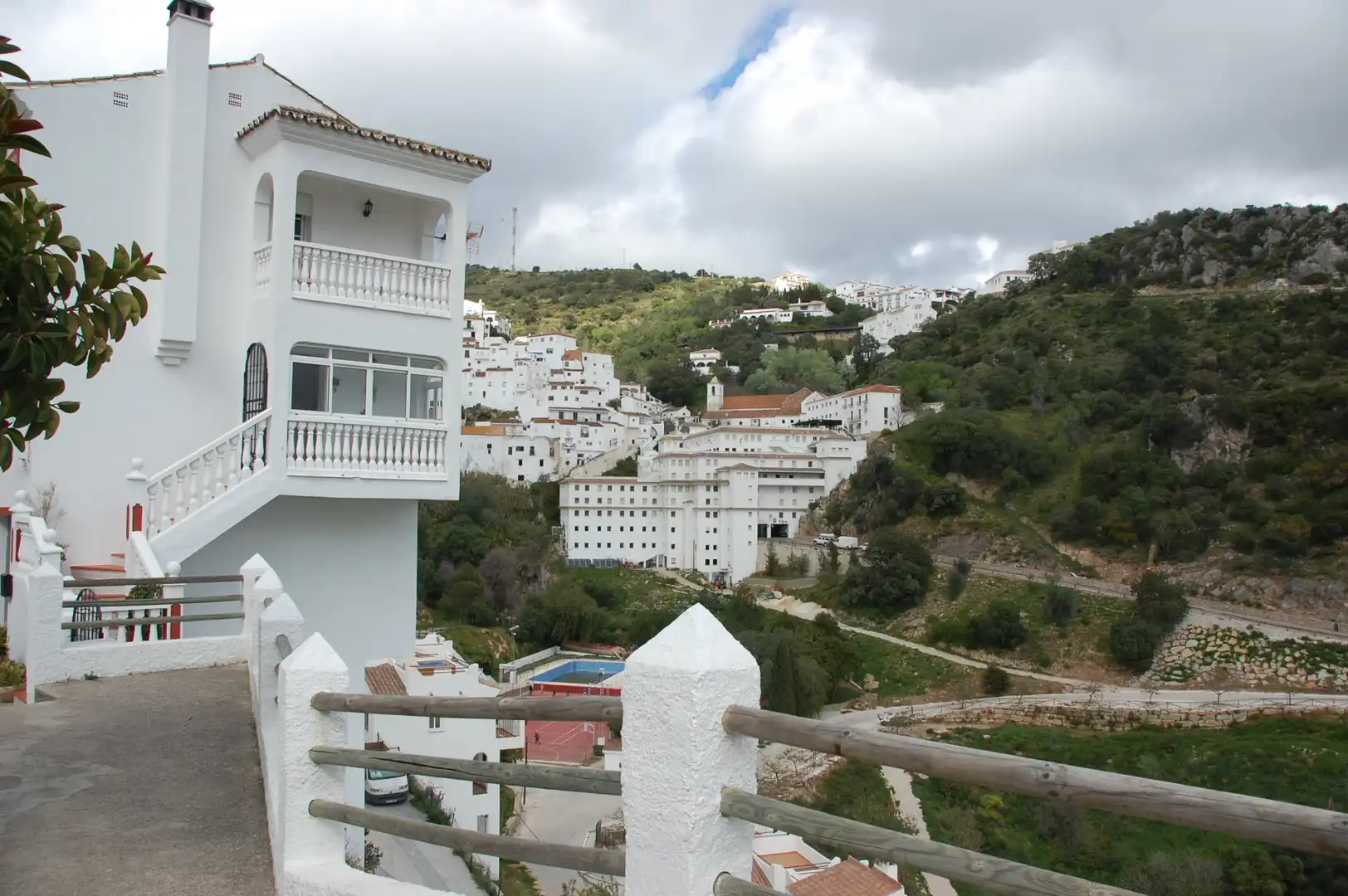 Houses for sale in Casares pueblo