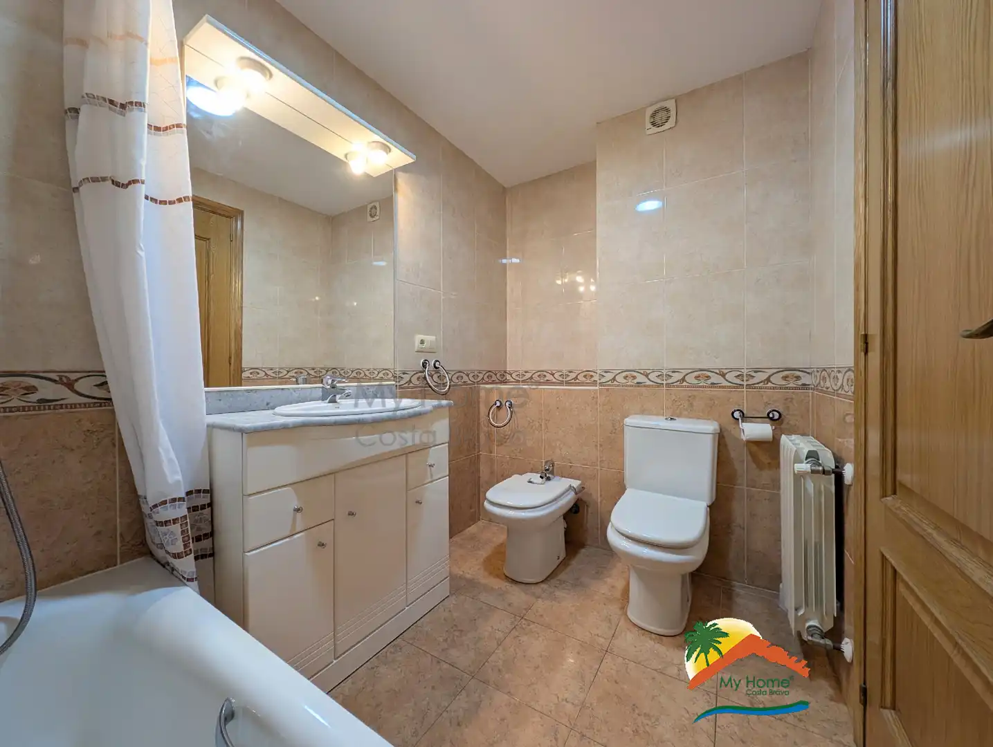 Piso con ascensor en venta en Tossa de Mar pueblo, imagen 17