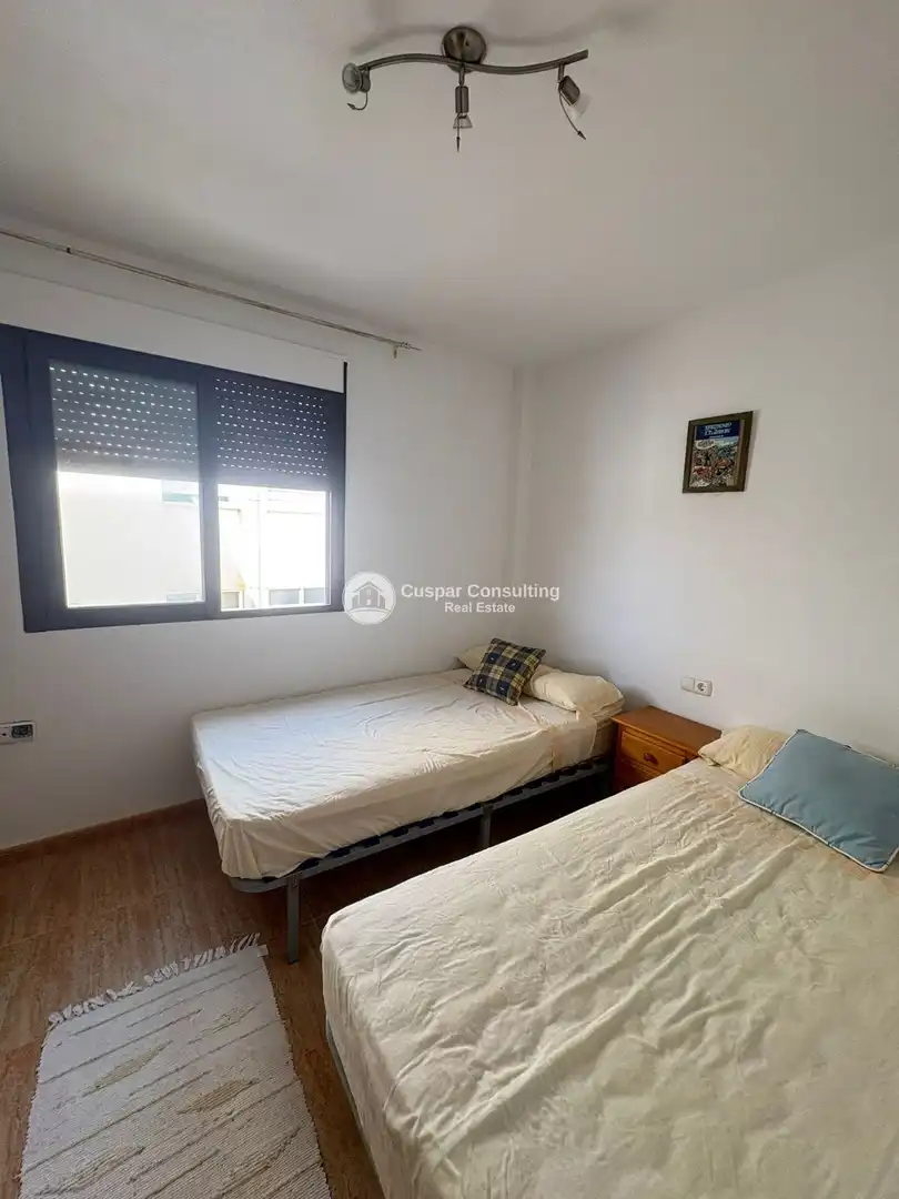 Habitación de Ático en venta en Población de Arroyo con Calefacción y Amueblado