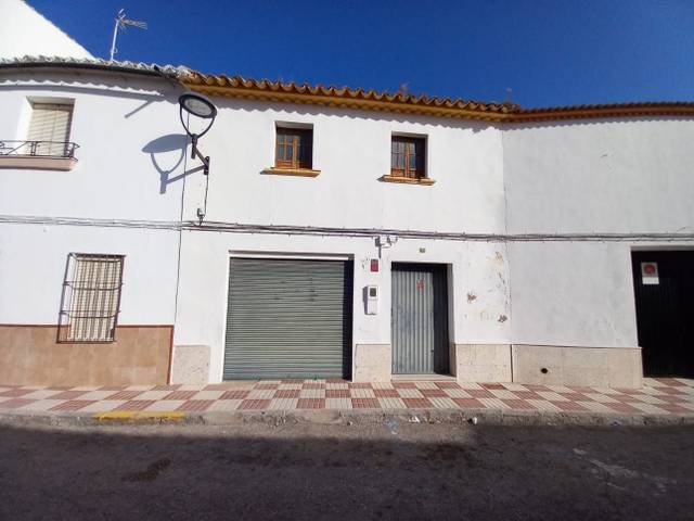 Casa-chalet en Venta en Lopera
