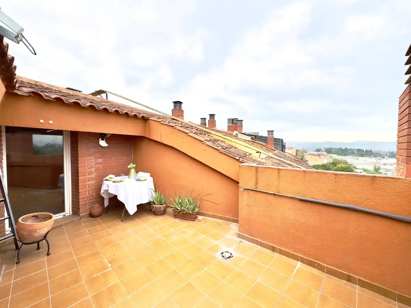 Terrasse von Maisonette zum Verkauf in Rubí mit Klimaanlage, Heizung und Parkett