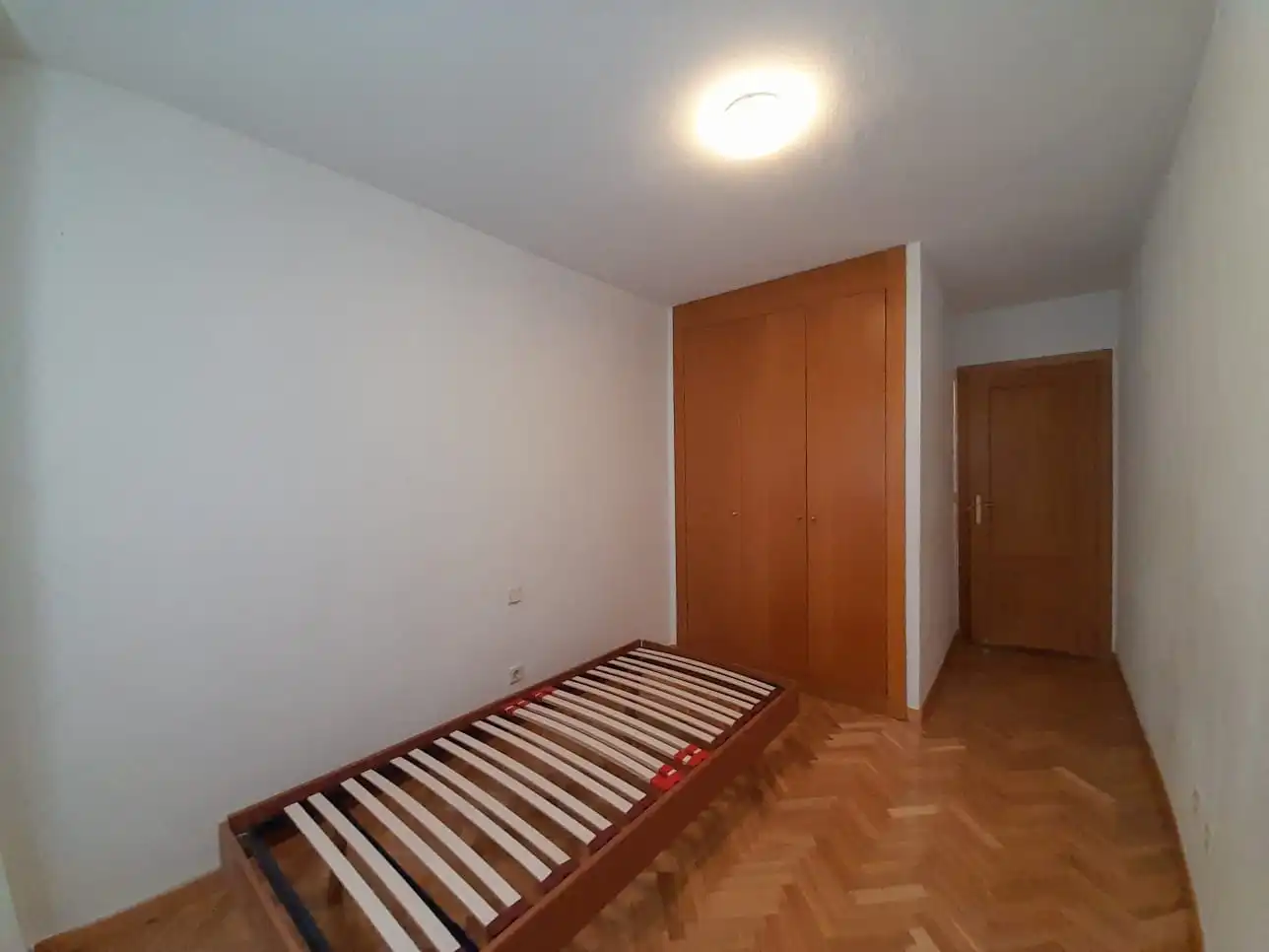 Schlafzimmer von Wohnung zum Verkauf in Villaverde