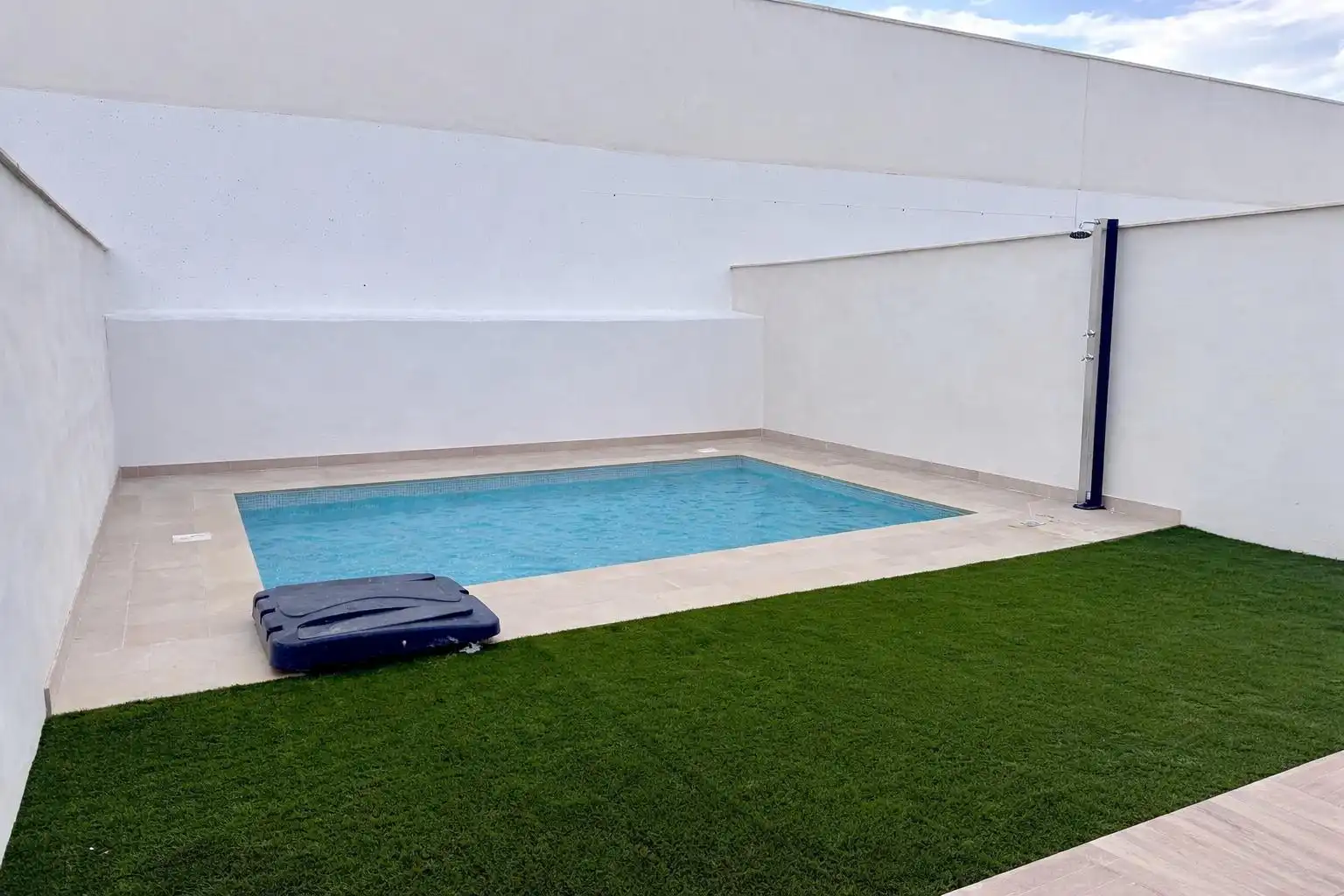 Casa adosada en venta en Calle Pintor Dalí, 22, Nambroca