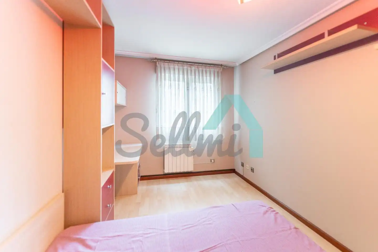 Habitación de Piso en venta en Mieres (Asturias) con Calefacción y Trastero