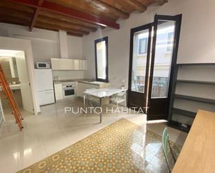 Kitchen of Flat to rent in  Barcelona Capital  with Air Conditioner and Balcony