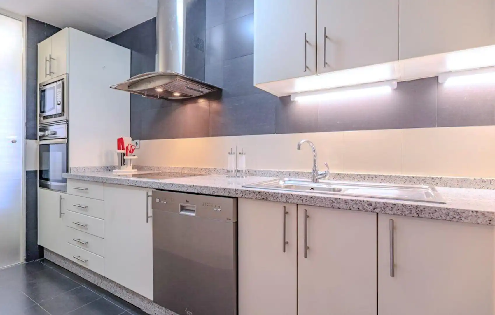 Cuina de Pis en venda en Málaga amb Aire condicionat, Calefacció i Terrassa